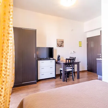 Naja Apartment