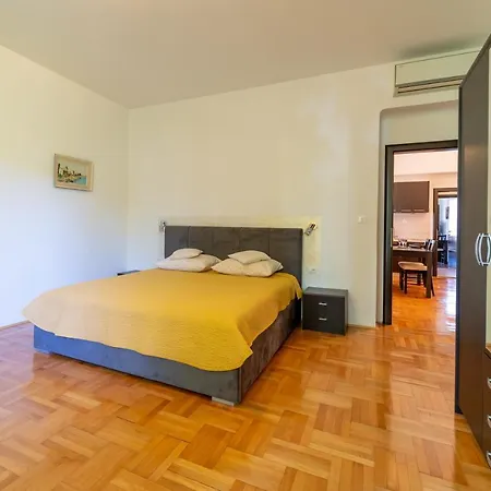 Apartment Naja