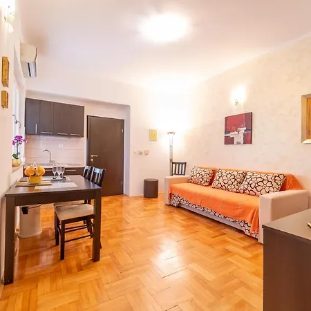 Apartament Naja *